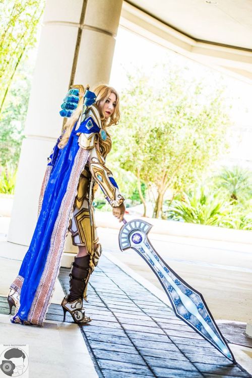 queens-of-cosplay: Challenge Mode Gold PaladinCosplayer: 9Lives Cosplay Photographer: Travis Photogr