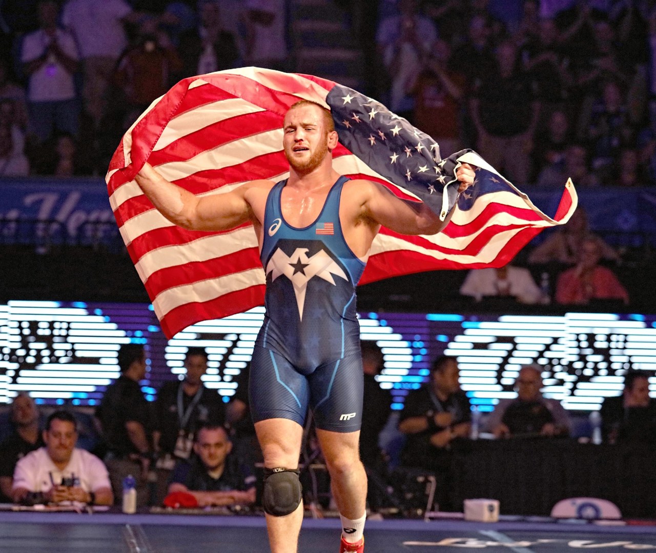 wrestlingisbest:  19 year old Kyle Snyder on top of the world in freestyle at 97kg