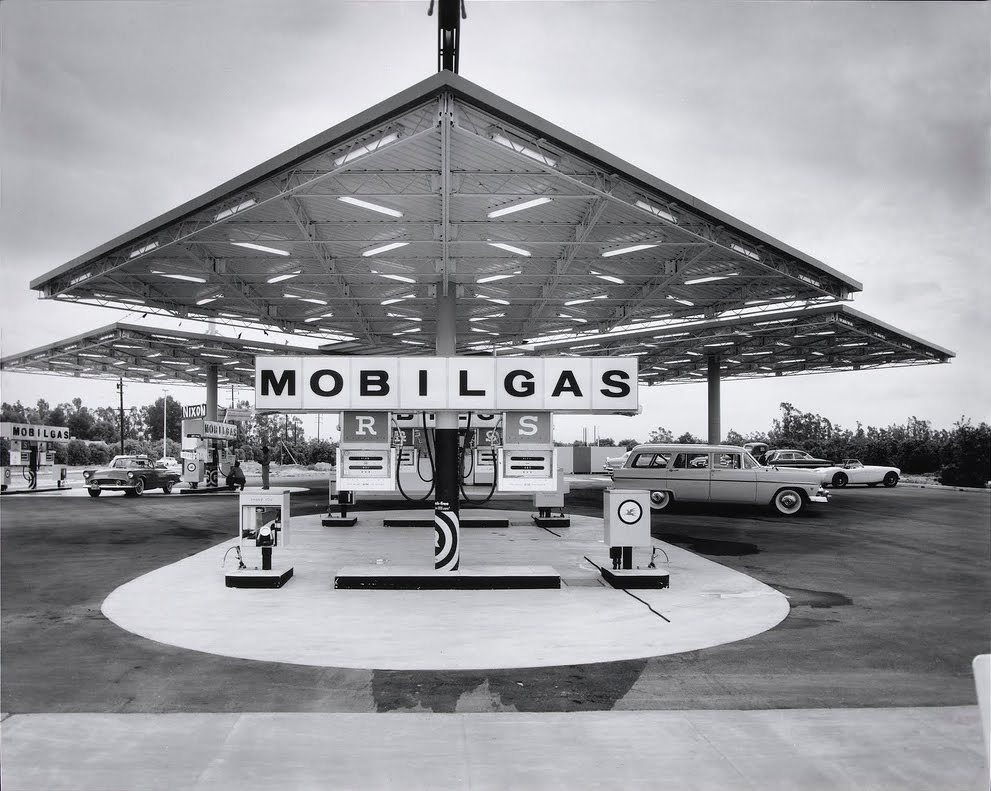 midcenturymodernfreak:  1956 Mobil Gas Station | Architects: Whitney Smith &amp;