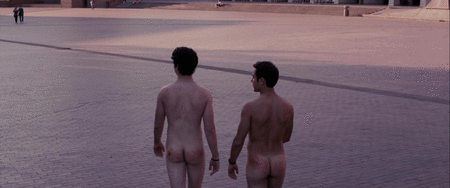 hombresdesnudo2:  Miles Teller &amp; Skylar Astin Naked!!!  21 &amp; Over