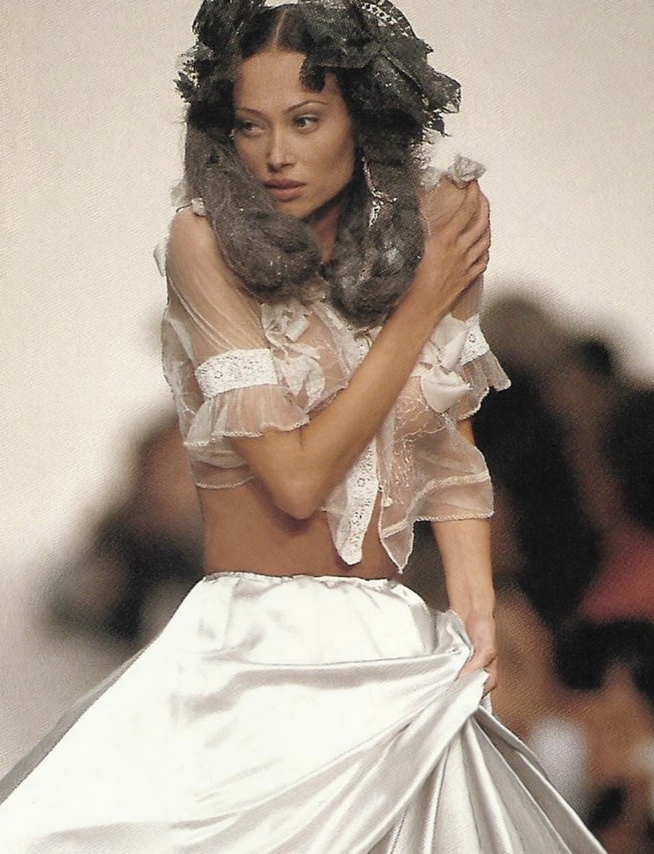 John Galliano Fall 1994 Ready-to-Wear Fashion Show