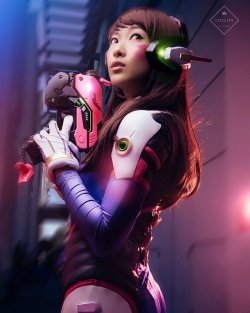 littledipperco:  “Oooh, I can’t stand you hackers. You give those of us with skill a bad name!”“You know that isn’t the kind of hacking I do, right?”Had so much fun being D.Va with Casey as my perfect Sombra!Photos by Coslife ♥