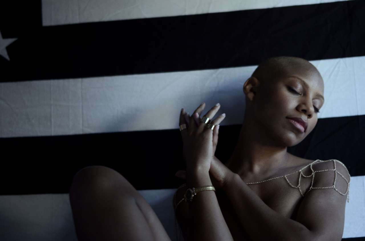 lola-agnosia:  Black America  Model: Agnosia :: lola-agnosia.tumblr.com Photographer: