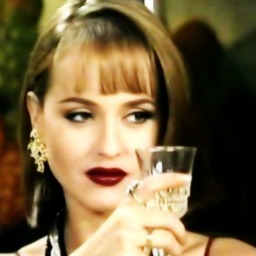 Paola Bracho risada on Make a GIF