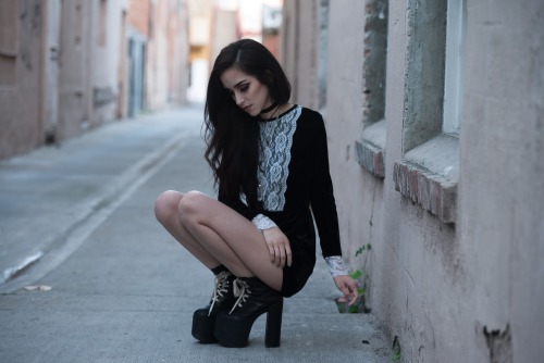 Twelve O’clock (by Linabugz .) Fashionmylegs- Daily fashion from around the web Submit Look No