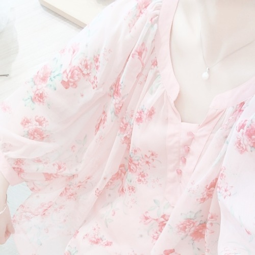 honeysake:♡ Pink Floral Chiffon Blouse - Buy Here ♡Discount Code: honey (10% off any purchase!!)