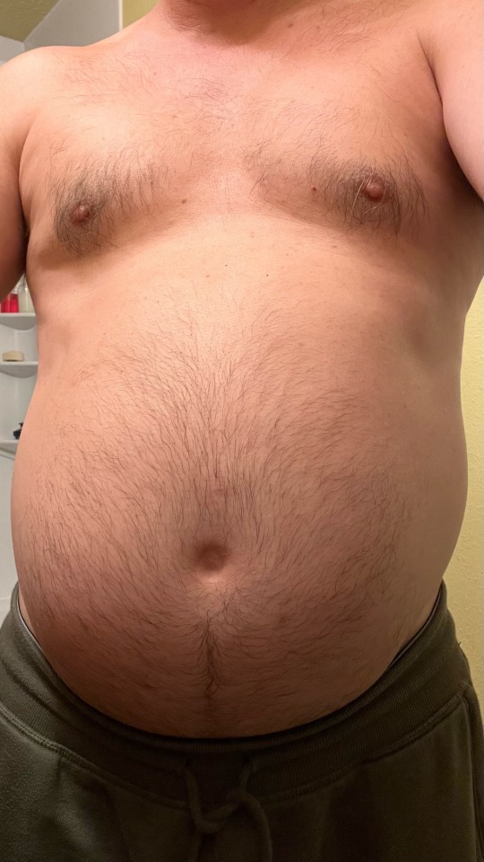 Having Some Issues Sucking Your Gut In? Also Keep Up The Good Work Piggy!
