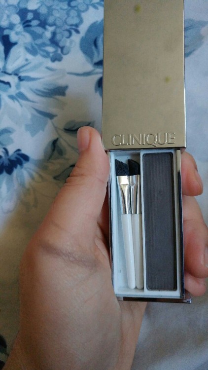Clinique Brow Shaper Charcoaled 4/5 Good: dark gray color, a lot of product Bad: included brush can 