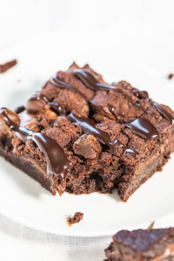 do-not-touch-my-food:    Nutella Triple Chocolate