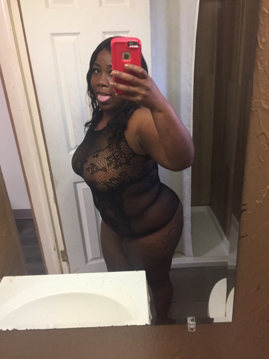 msprettykittyy:😜😜😜 it’s 8 am and I’m about to check out 
