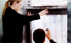 cortexifansquint:  Top 25 favorite Fringe episodes: The road not taken   HA HA FUCK YOU SANFORD HARRISFUCK YOU RIGHT TO SPACE