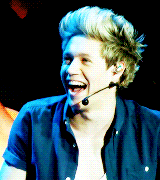 campfireniall:  @niallofficial sometimes i think i just want to hug the world then