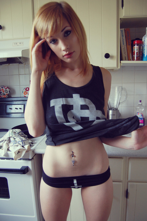 the-hottest-girls-ever:  Cala Rose 