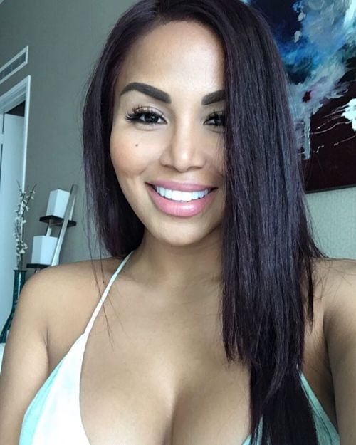 XXX thefinestbeauties:  Dolly Castro photo