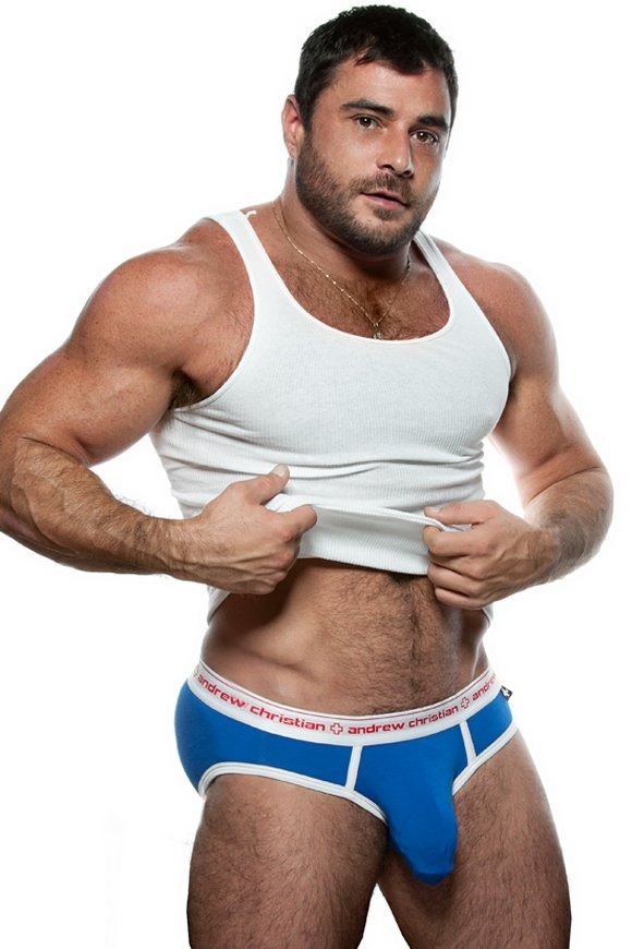 viewfromthebottom:  totalabandoneet:  fivegoldencockrings:  whiskeybeard:  furbucket: