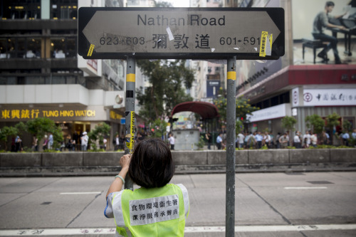 bloombergphotos:Mong Kok Unoccupied                                                              H