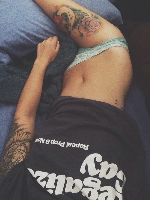 maskkavo: lesbian-en-skate:  $  xx