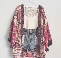 forests-and-faeries:  guarapoblog:  In love with this outfit.  If you’re a free soul is perfect for you.  ☽☯☾