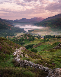 wanderthewood: Clogwyn Mawr, Snowdonia, Wales by Dan Thwaites