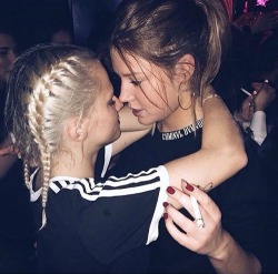 Lesbian Blog Female on Female Love