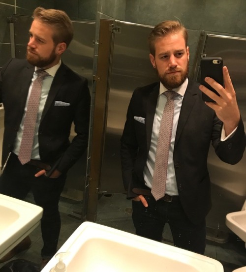 boyservantlife:  shmitchey: Got dressed up the other day Can I worship you, Sir?