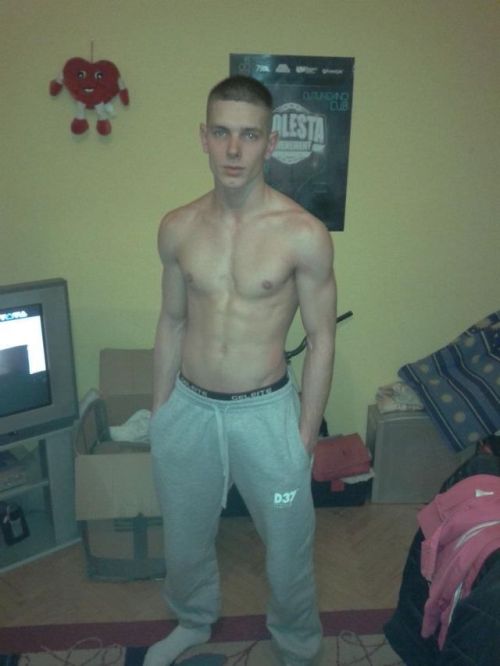 mancscals:  jordan2a:  Fit Lad  Tidy ladd or what