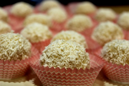 the-fairy-cream: Raffaello! Delicious!