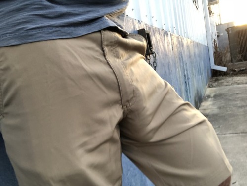 texasgiantandbulge:Today’s borderline inappropriate shorts. It’s like I say—if you can TELL I’m not 