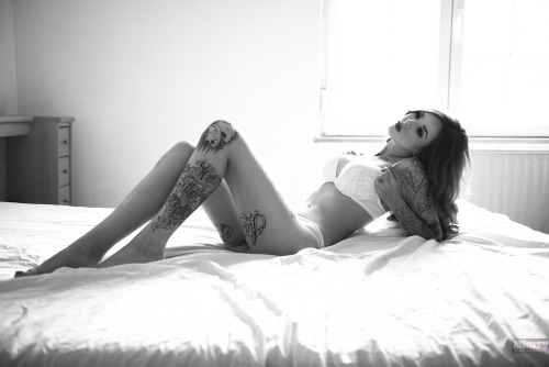 mimsy-photography: www.mimsy-photography.book.frwww.facebook.com/pages/Mimsy-Photogra