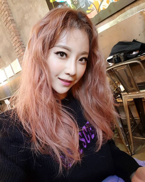 Euddeum Shim - Selca     