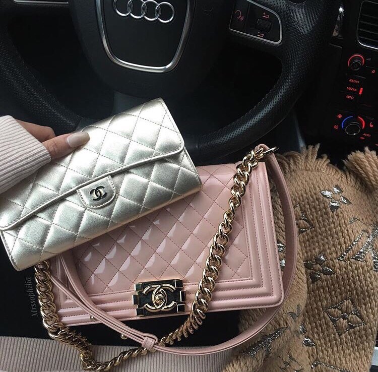 pink chanel purse | Tumblr
