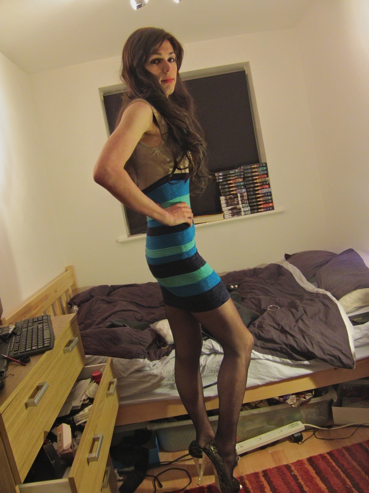 missdaniels1990:  Oh I  do love showing off these shoes. xxx