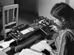 furtho:  Accountant at Gosbank, the Soviet central bank, Minsk, 1954 (via Life In USSR)