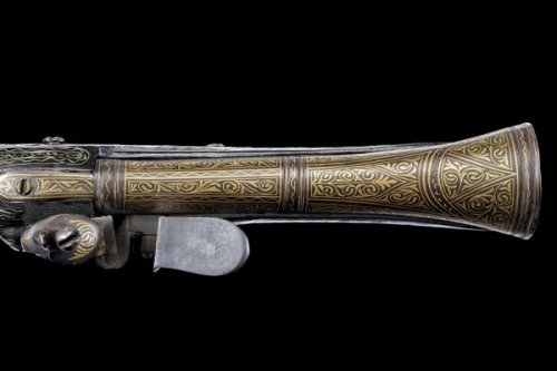 Gold and silver decorated flintlock blunderbuss originating from Turkey, early 19th century.