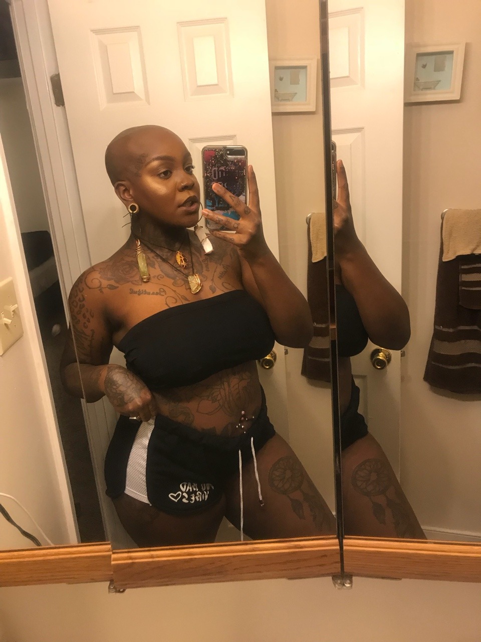 insecure-beautyy:  You know how I know I’m the lowest I’ve ever been. I shaved