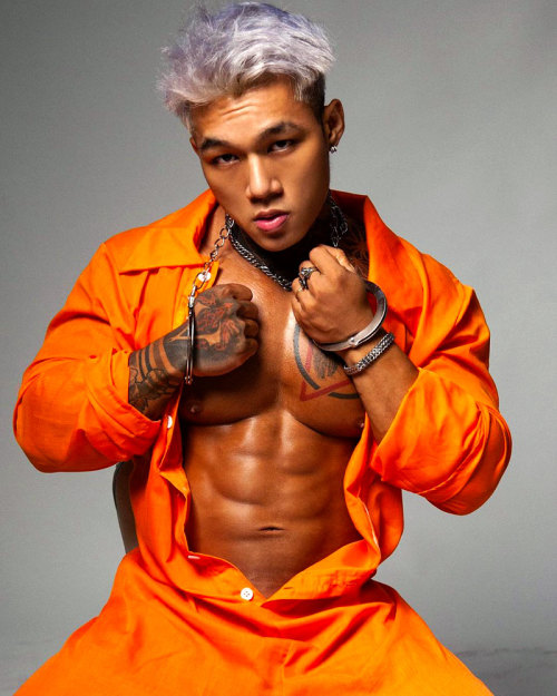 XXX himbo-harem:@PinkyNguyen98 photo