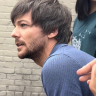 5-foot-9-my-ass:  miniature-lou:  and to your left you will see the larries currently