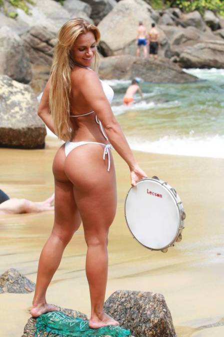 femalebodybooty:  Bianca Salgueiro 