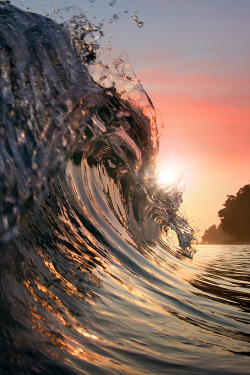 plasmatics:  Breaking Surf By Vitaliy Sokol