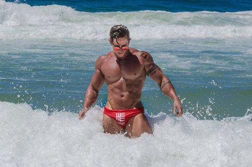 whitepapermuscle:  Andres Vergel