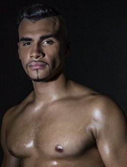 dominicanblackboy:  Gymnast Louis Smith sexy fat ass!😍