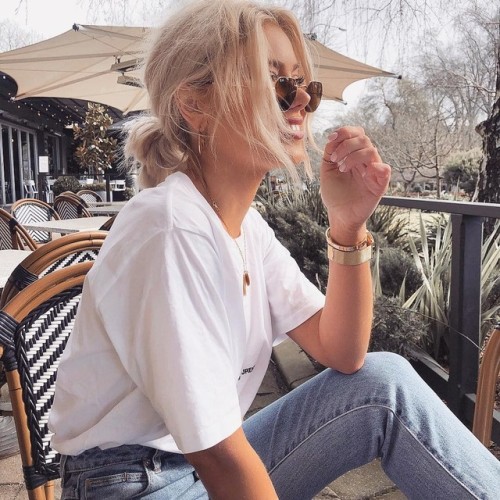 travul:Laura Jade Stone