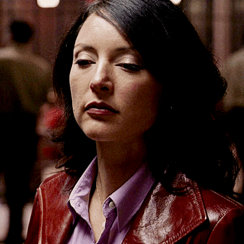 ELLE GREENAWAY || 1x01 EXTREME AGRESSOR