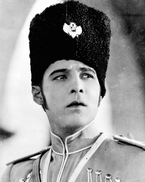 Rudolph Valentino - The Eagle (1925)