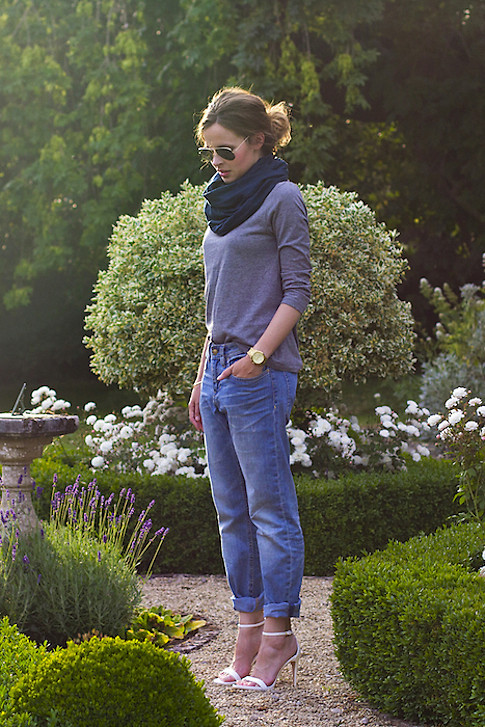 lookbookdotnu:  Jeans and sandals (by Christine R.) 