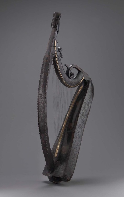 Harp, ca. 1734John Kelly (Ireland)- Materials: Body: Willow • Parts: Brass- Height: 167.8 cm- String