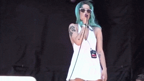 freakybisexual:  Halsey + Live Performances