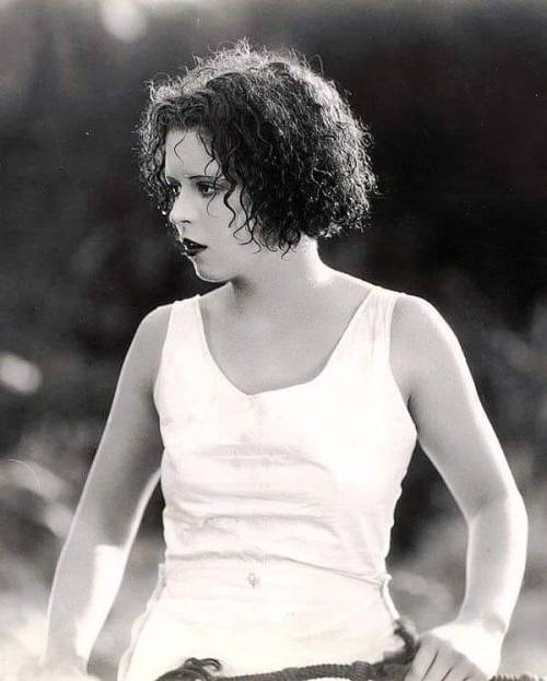 Clara Bow Nudes & Noises  