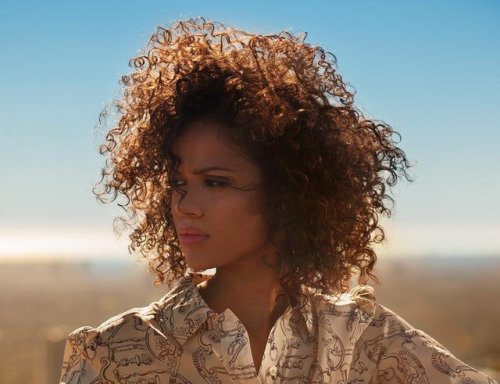 Gugu Mbatha-Raw: “Because of my job, my hair gets played with a lot on set, so I try to give it litt