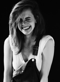 emmawatsonsource:  Outtake for Emma’s protest